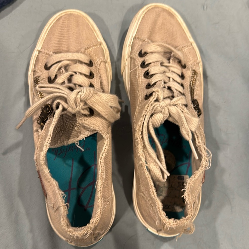 Khaki woman’s blowfish shoes size 7